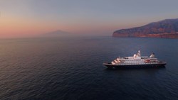 Xl Cruise Seadream Italy Sorrento Ship