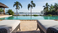 Xl Vietnam Mekong The Island Lodge Sunbeds By Pool