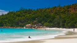 XL Seychelles Beach Sand People Sea Swimming Rocks