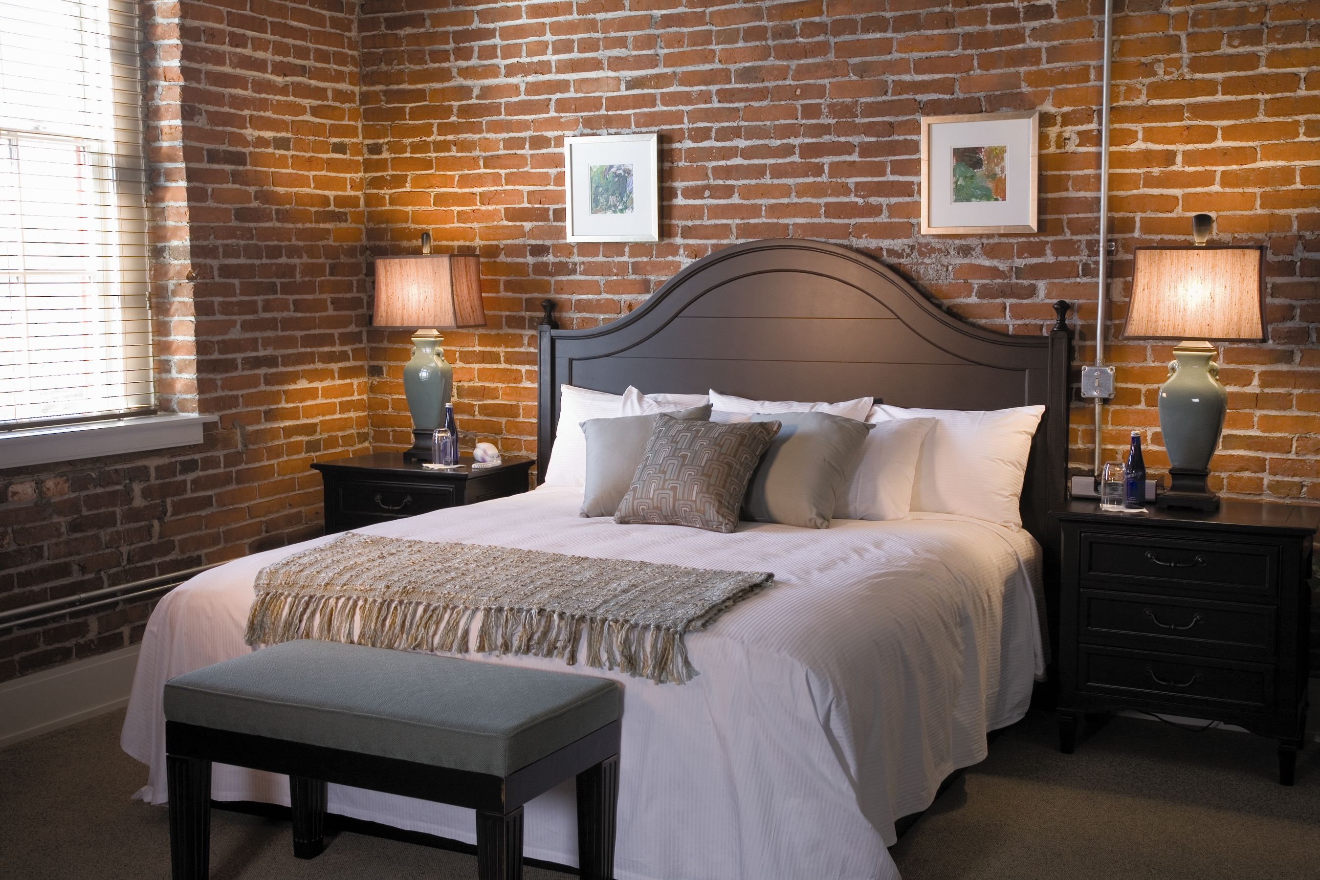 XL USA PA Lancaster Arts Hotel Room