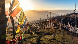 Xl Bhutan Paro Chele La Highest Pass Sunrise