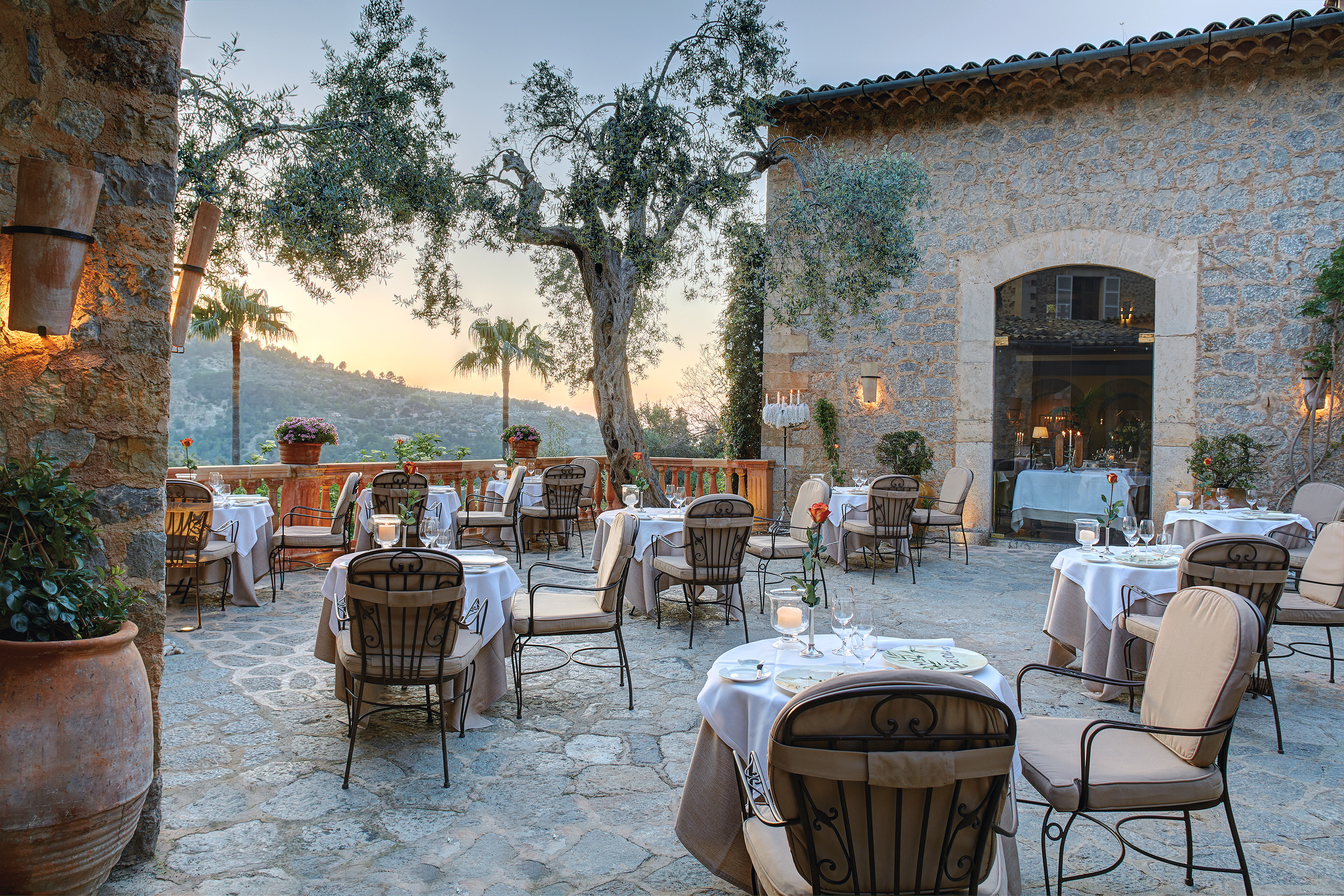 XL Spain Majorca Hotel La Residencia Restaurant El Olivo