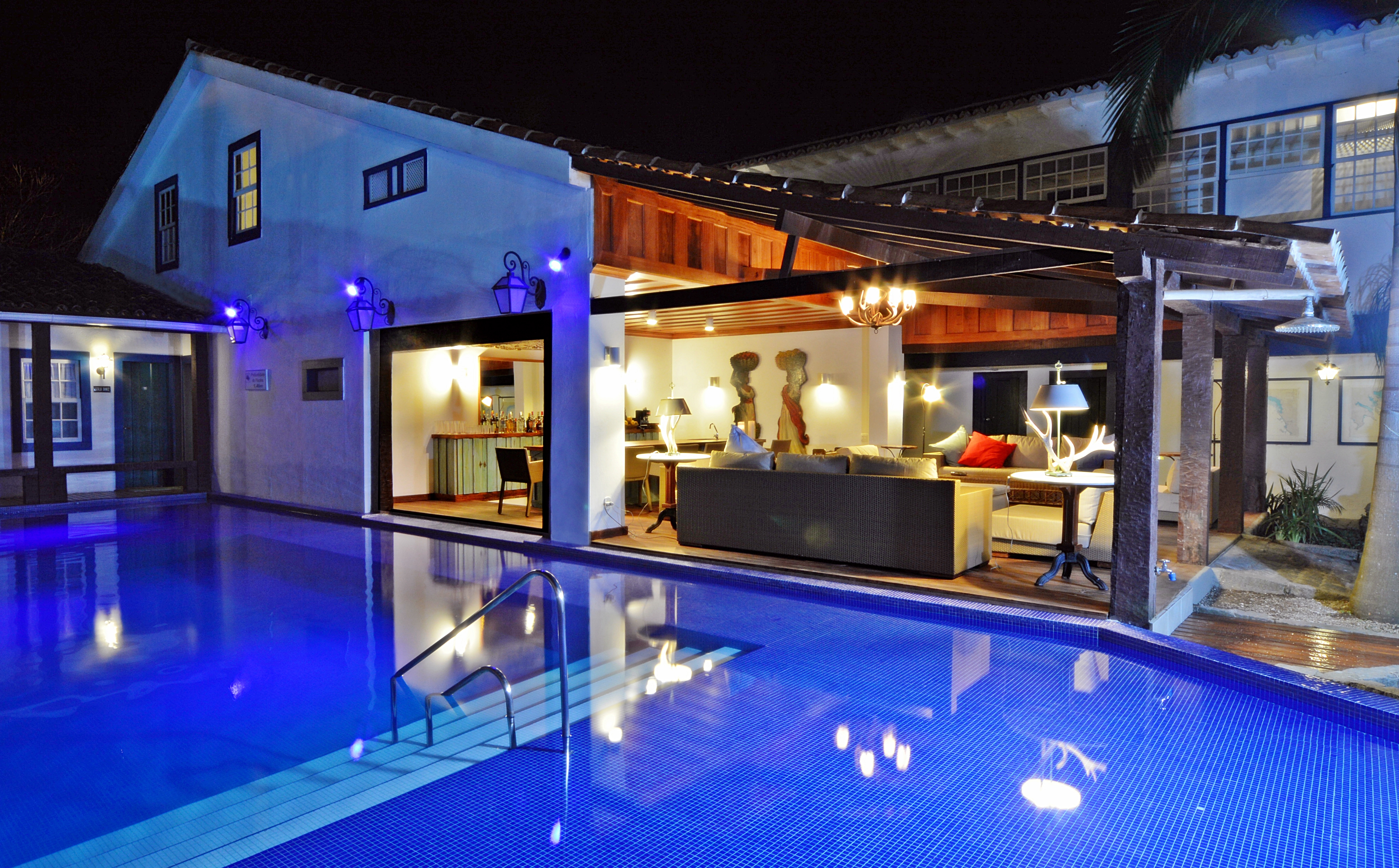 XL Brazil Porto Imperial Paraty Pool At Night
