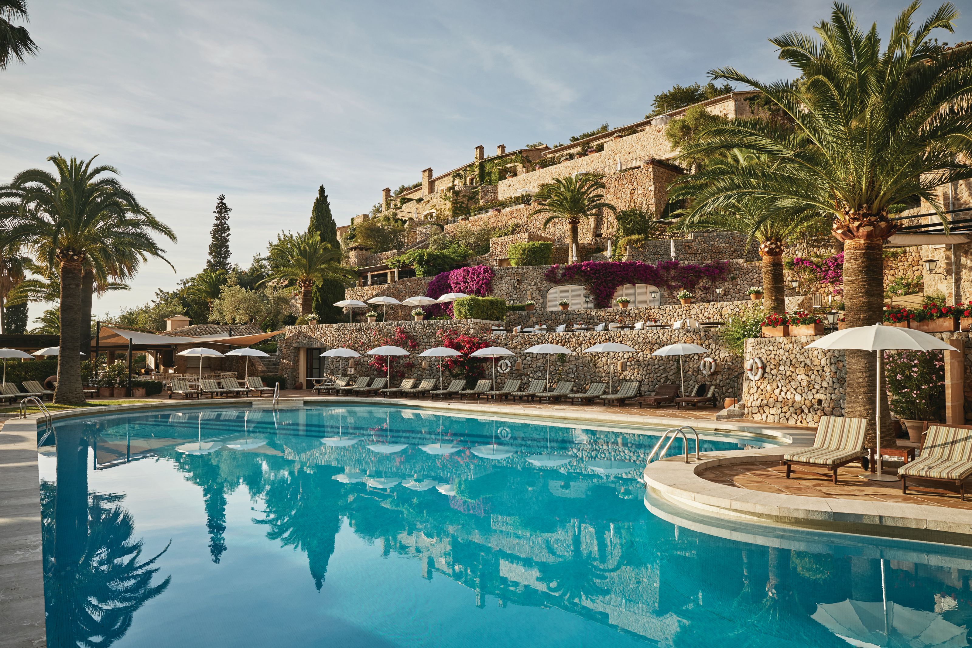 Xl Spain Majorca Hotel La Residencia Pool Close Up