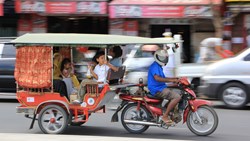 Xl Cambodia Phnom Penh Tuktuk