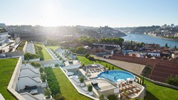 Xl Portugal Porto Hotel The Yeatman Pool Lawn View