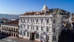 XL Ecuador Casa Gangotena Exterior5