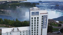 Xl Canada Niagara The Oakes Hotel Aerial View Hotel Waterfall
