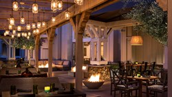 XL USA California Napa River Terrace Inn Restaurant Outdoors Evening