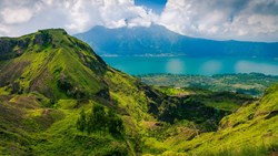 XL Indonesien Bali Mount Batur Lake