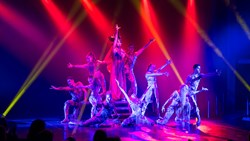 Xl Holland America Koningsdam World Stage Show Music Dance