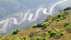 Xl Oman Dhofar Salalah Mountains Zigzagroad