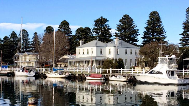 Xl Australia Oscars Waterfront Boutique