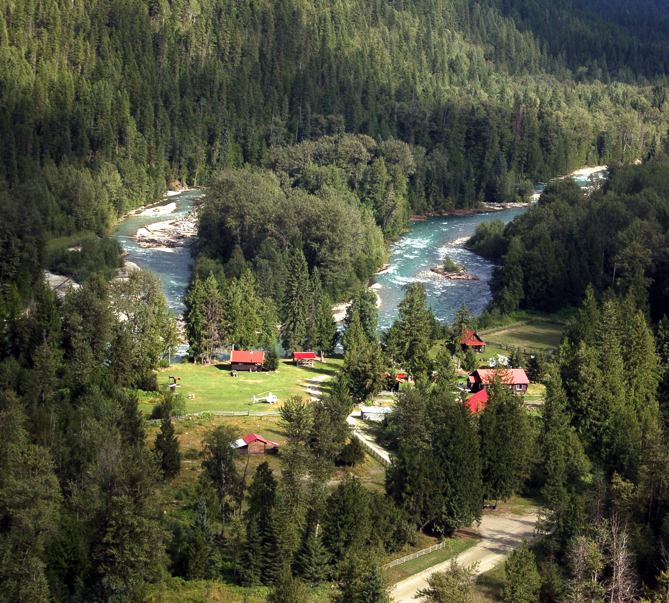 Xl Canada British Columbia Wild Bear Lodge Aerial View Ranch Lardeau River