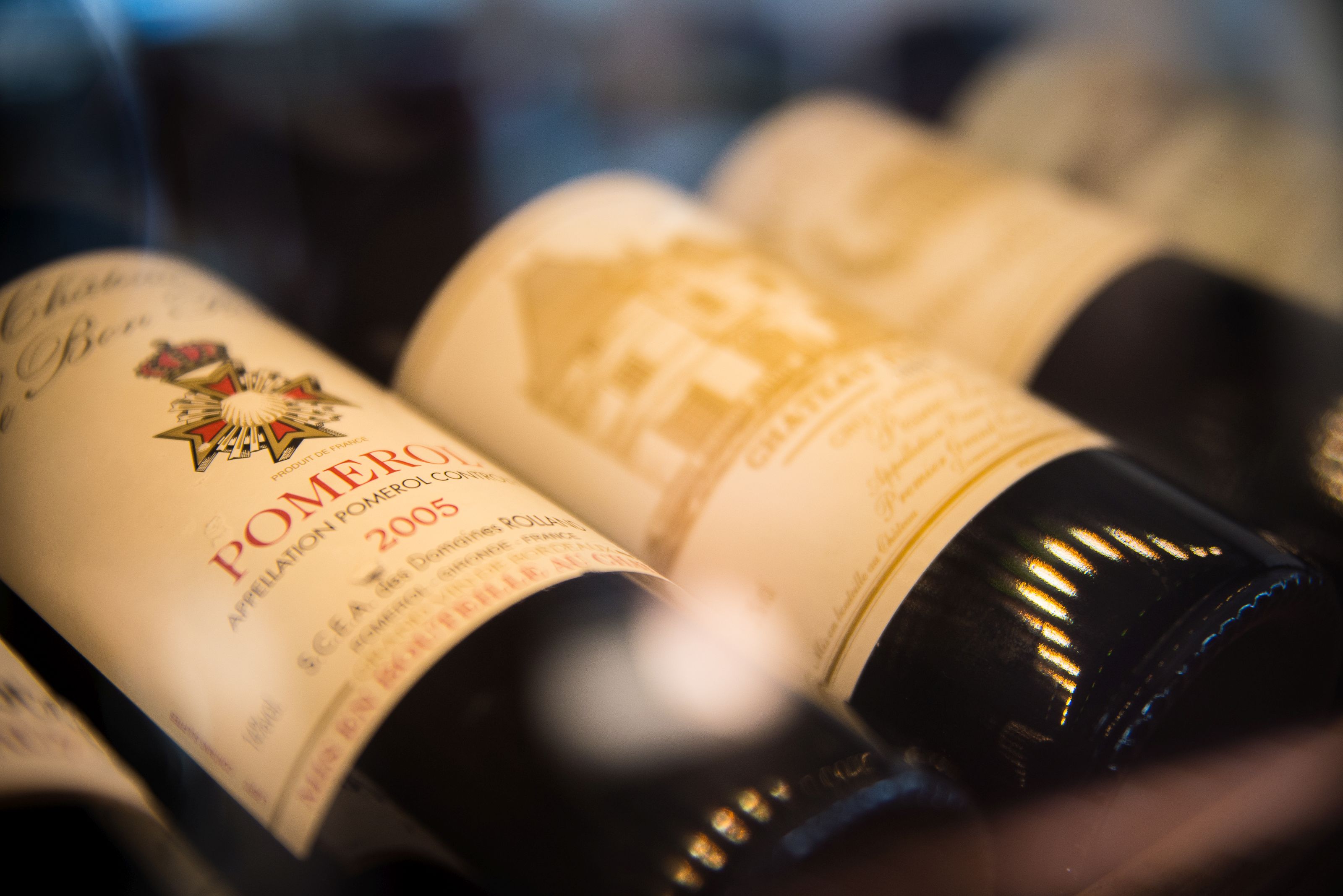 XL Maldives Hotel Scubaspa Restaurant Wine