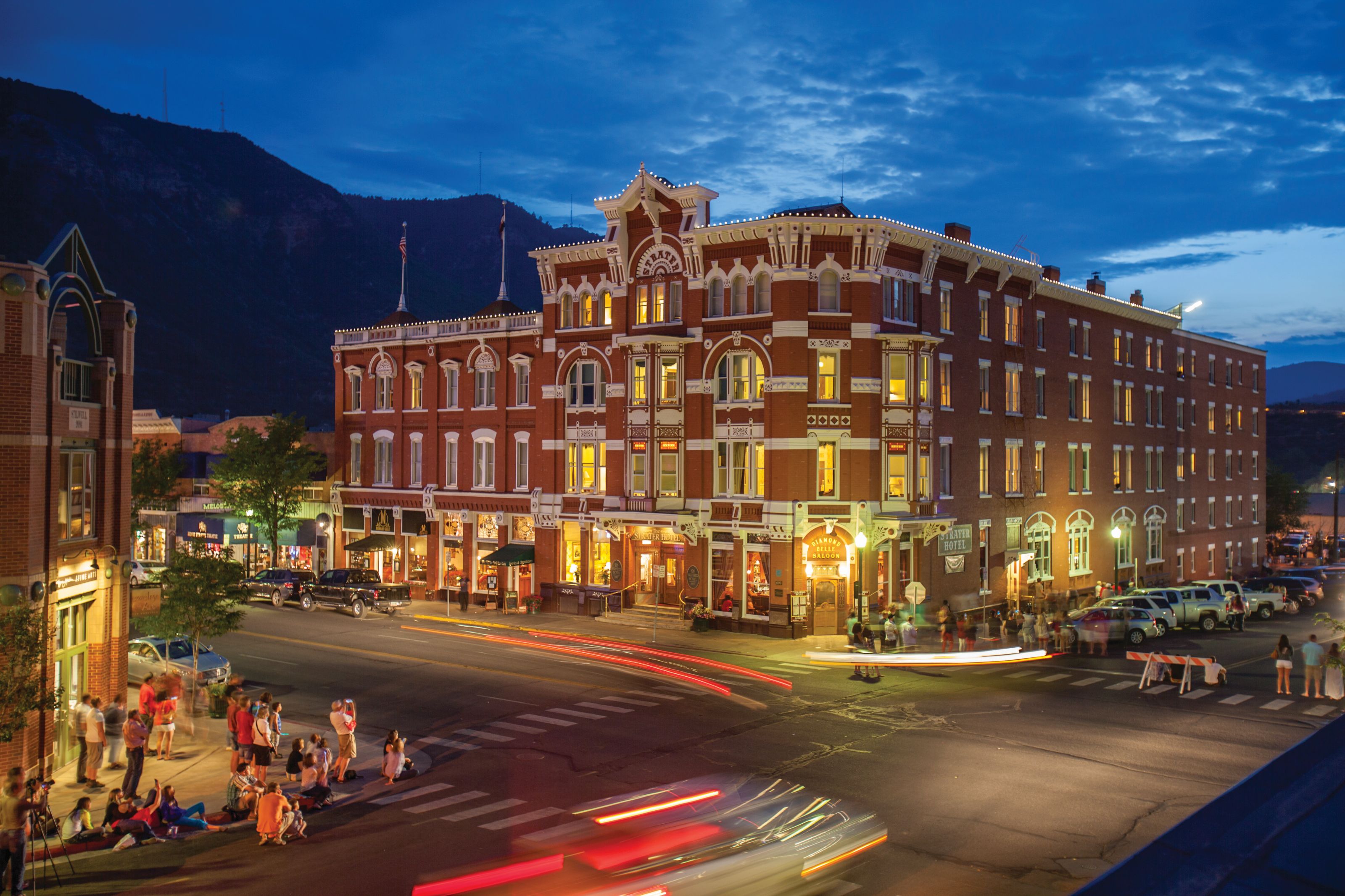 XL USA Colorado Strater Hotel Facade Night