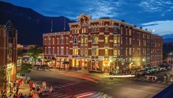 XL USA Colorado Strater Hotel Facade Night