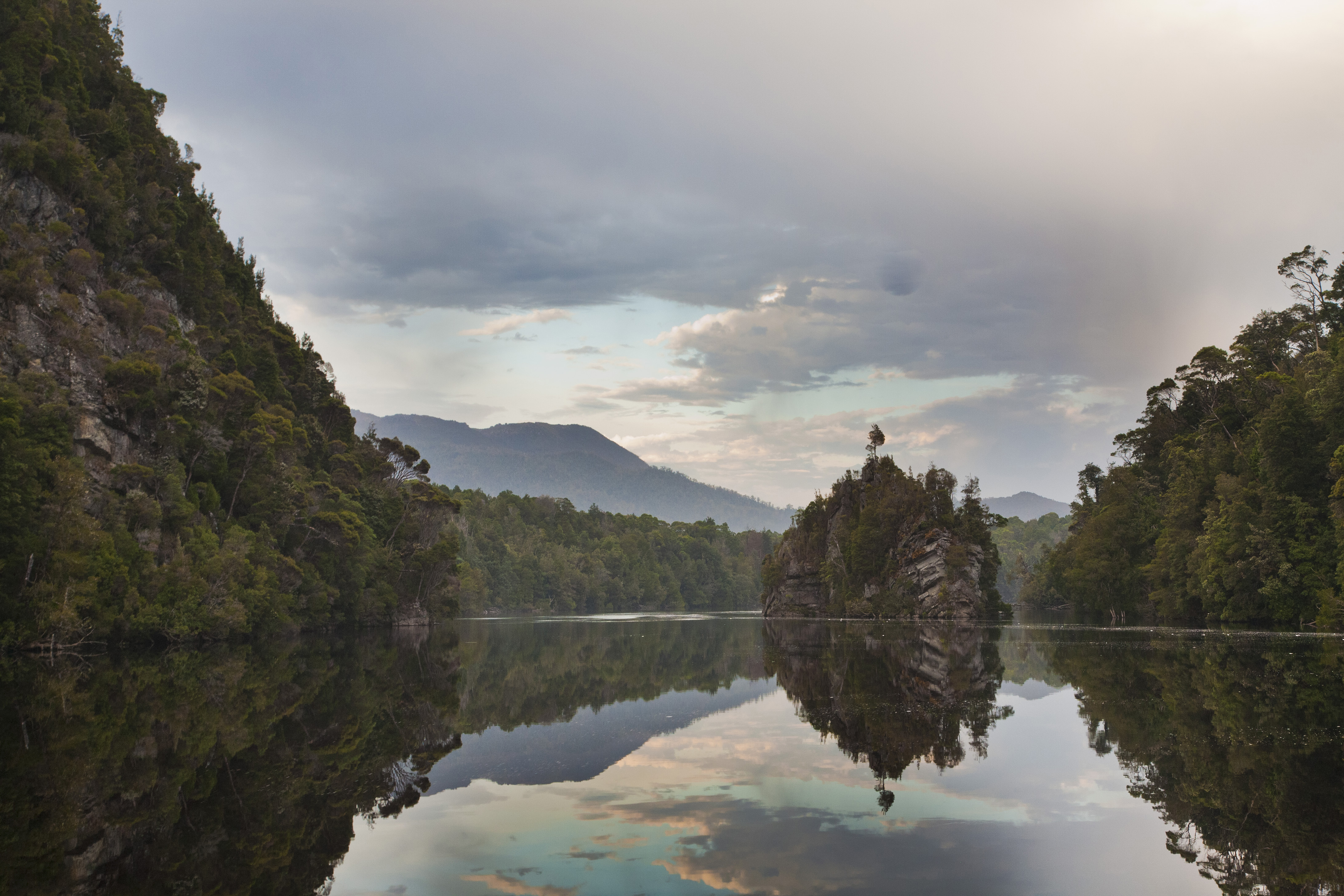 Xl Australia Tasmania Gordon River Cruise Nature