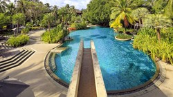 Xl Thailand Phuket The Slate Family Pool Fountain Overview