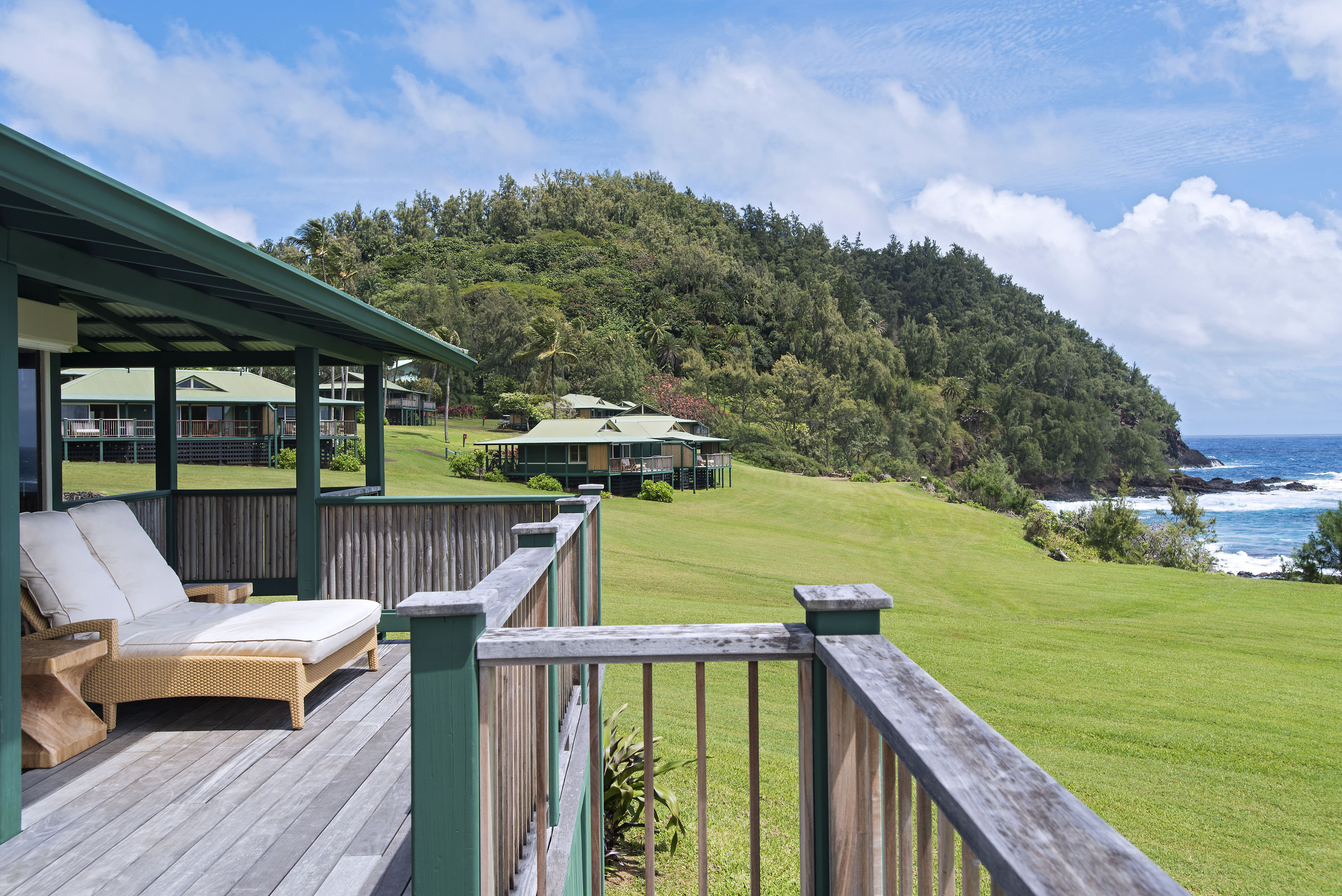 XL Hawaii Maui Hana Maui Resort Patio