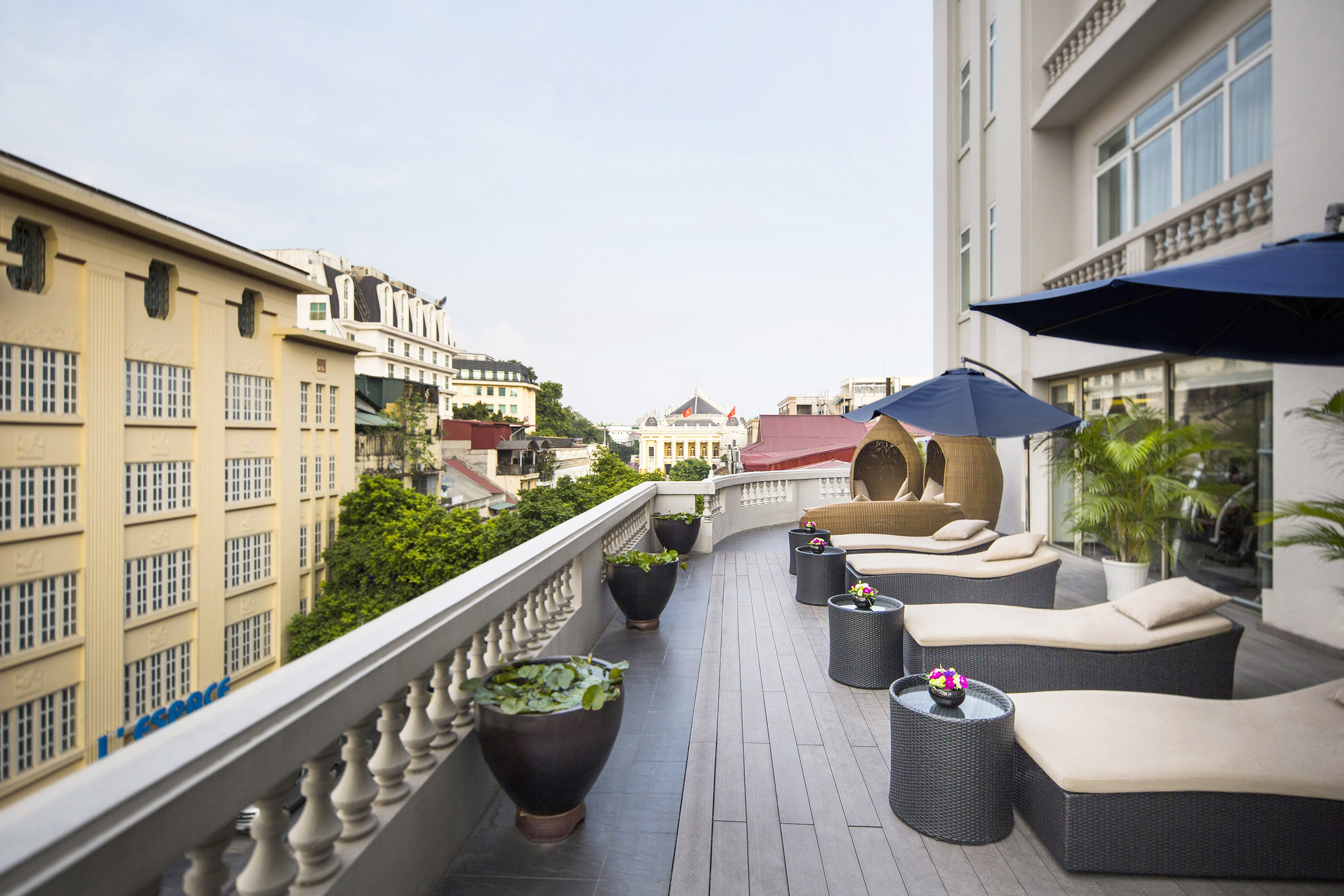 XL Vietnam Hotel De L’Opera Hanoi Mgallery Splash Bar Terrace