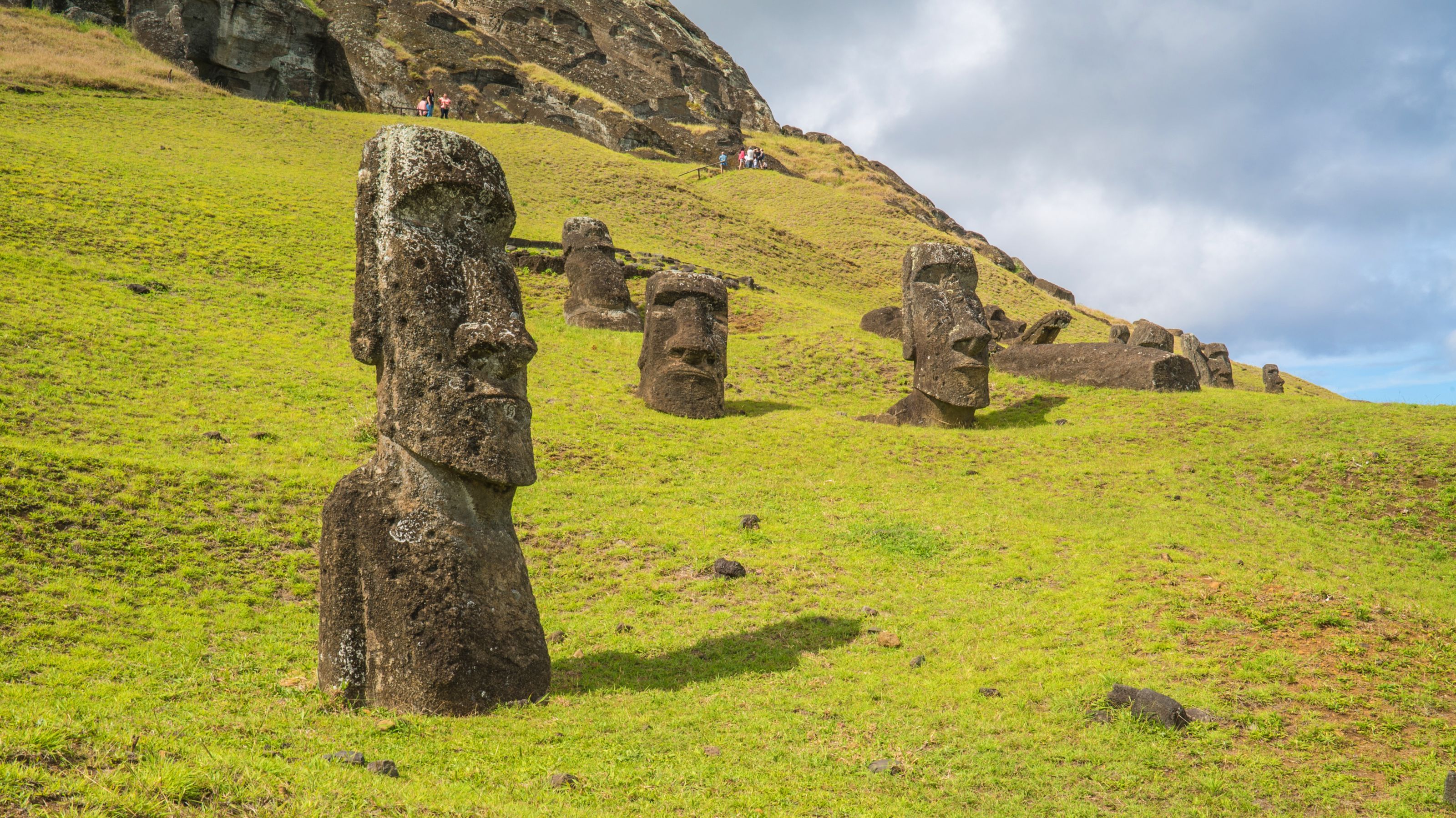 Xl Chile Easter Island Rano Raraku Volcano Moais