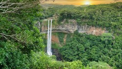 XL Mauritius Trou Aux Cerfs Sun