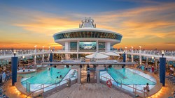 XL Adventure Of The Seas Pooldæk