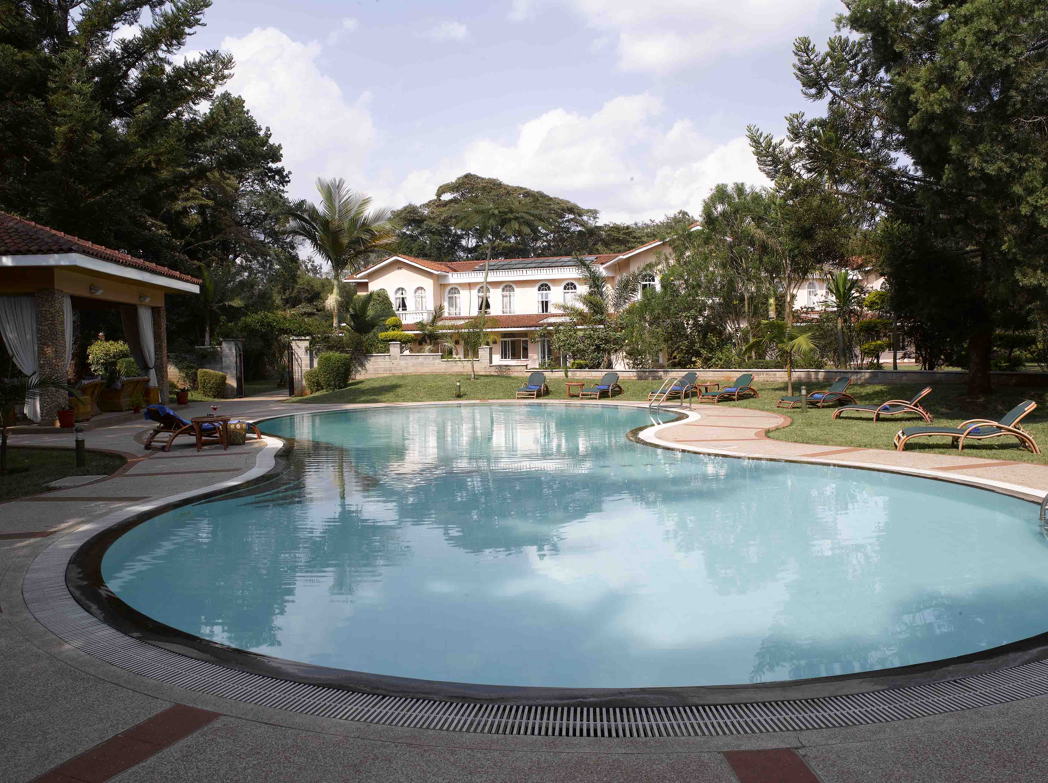 Xl Kenya Nairobi House Of Waine Swimming Pool