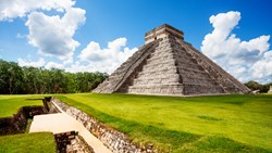 XL Mexico Yucatan Chichen Itza Kukulkan Pyramid Maya (2)