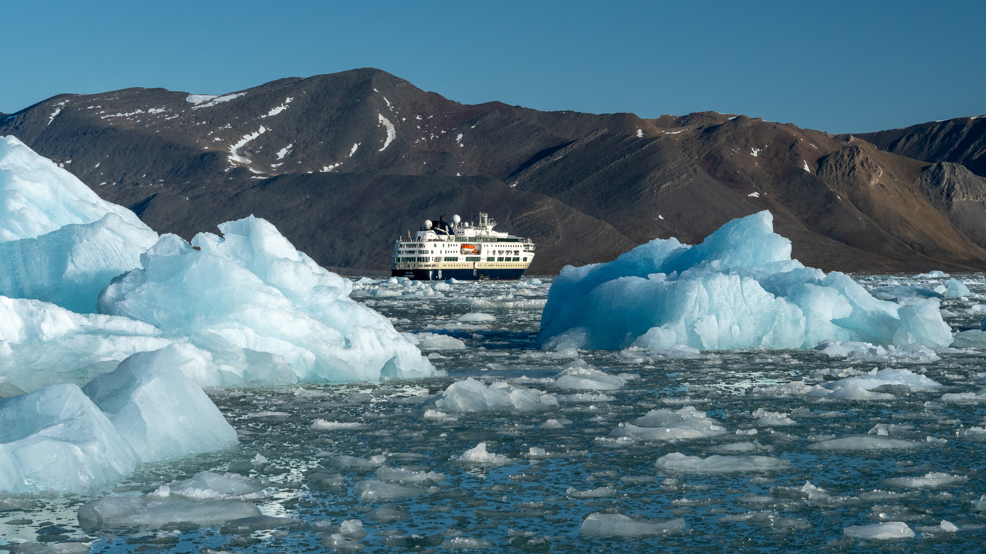 20250828 Svalbard Monacobreen Yurichoufour 500270
