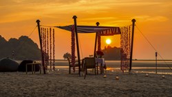 Xl Thailand Phuket The Slate Romantic Dinner Beach Sunset