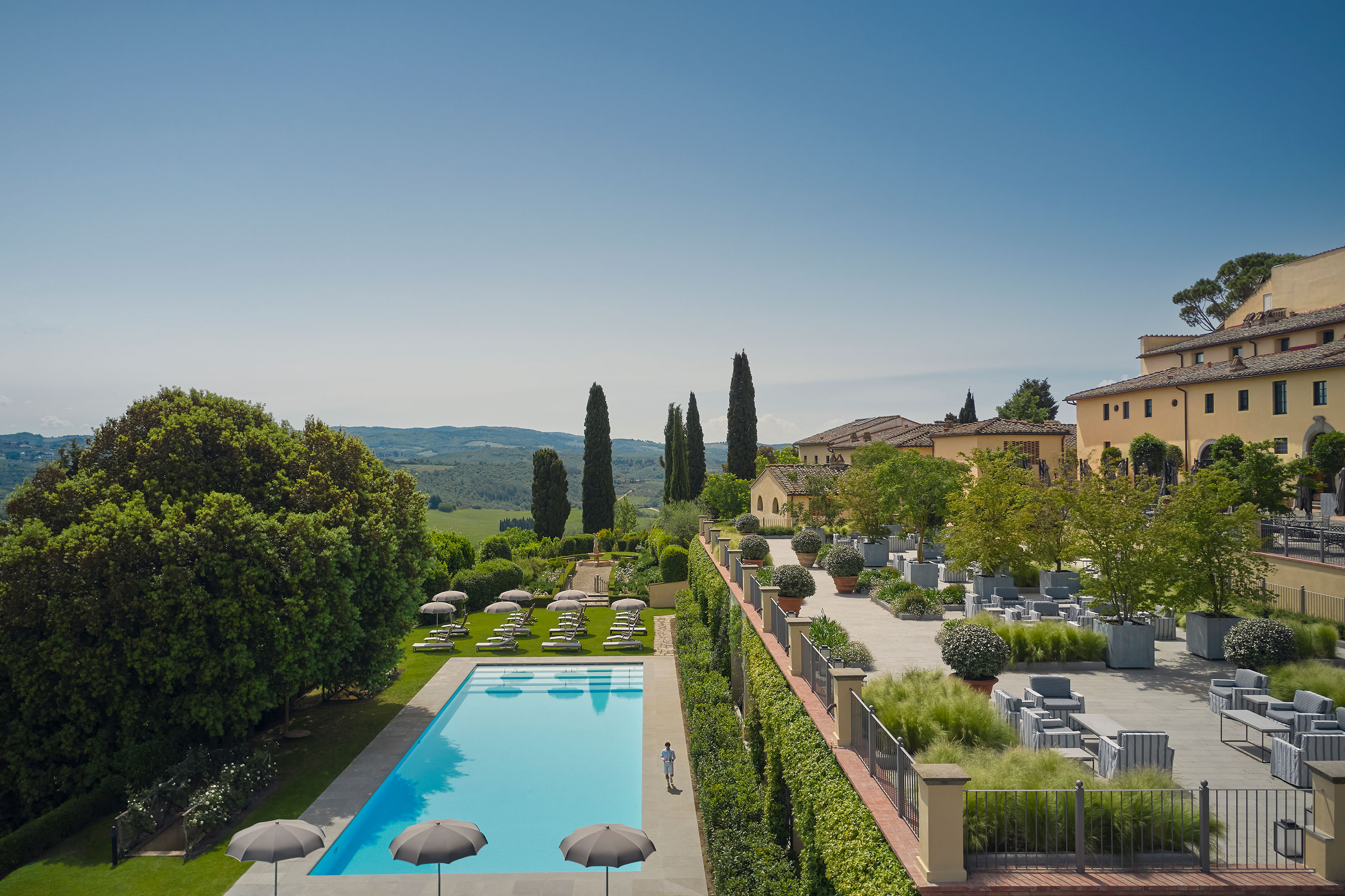 Xl Italy Tuscany Hotel Como Castello Del The Pool And Panoramic Terrace With Model
