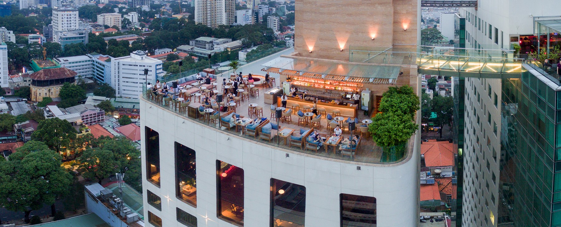 Xl Vietnam Saigon Hotel Des Arts Rooftpop