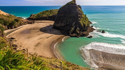 XL Piha Beach West Coast North Island Auckland, New Zealand View Lookout