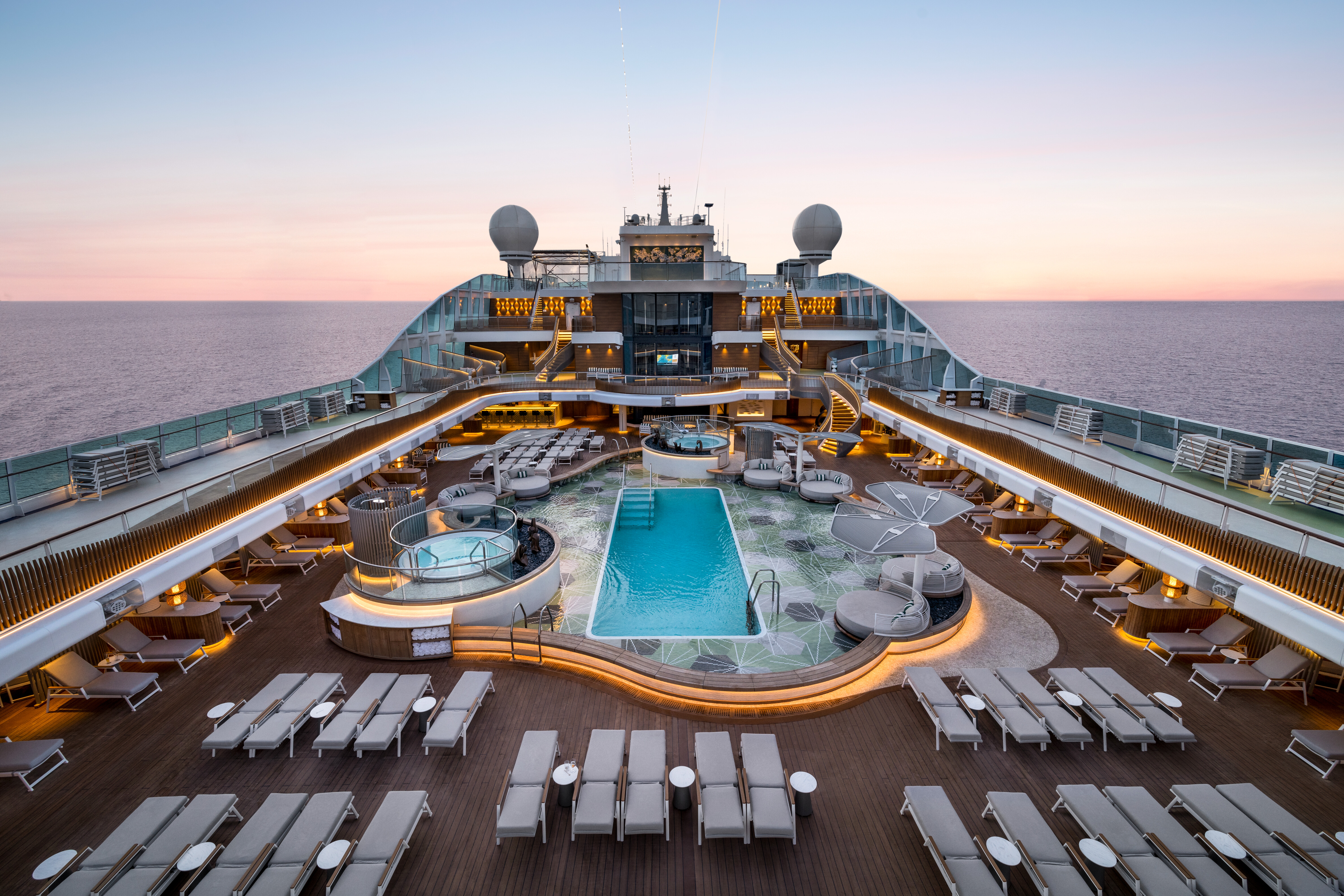 XL Oceania A Klasse Pool Deck Aften