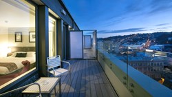 XL New Zealand Scenic Hotel Dunedin View Balcony3