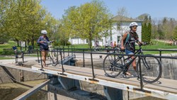Xl Canada Ottawa Bike Tour Rideau Canal Small Bridge