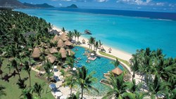 XL Mauritius La Pirogue Hotel Pool Aerialview