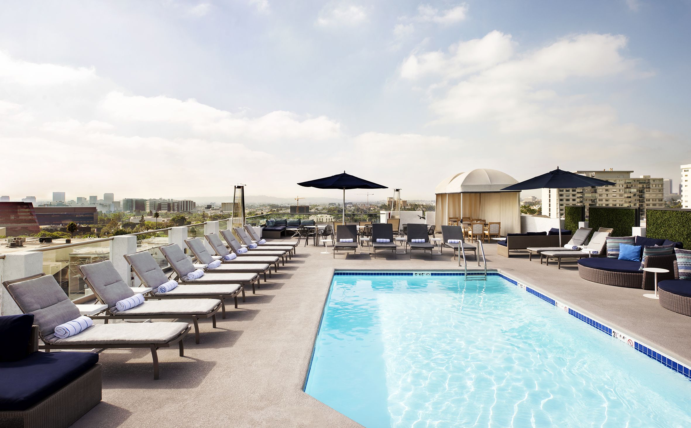 XL USA Hotel Montrose West Hollywood Pool Deck