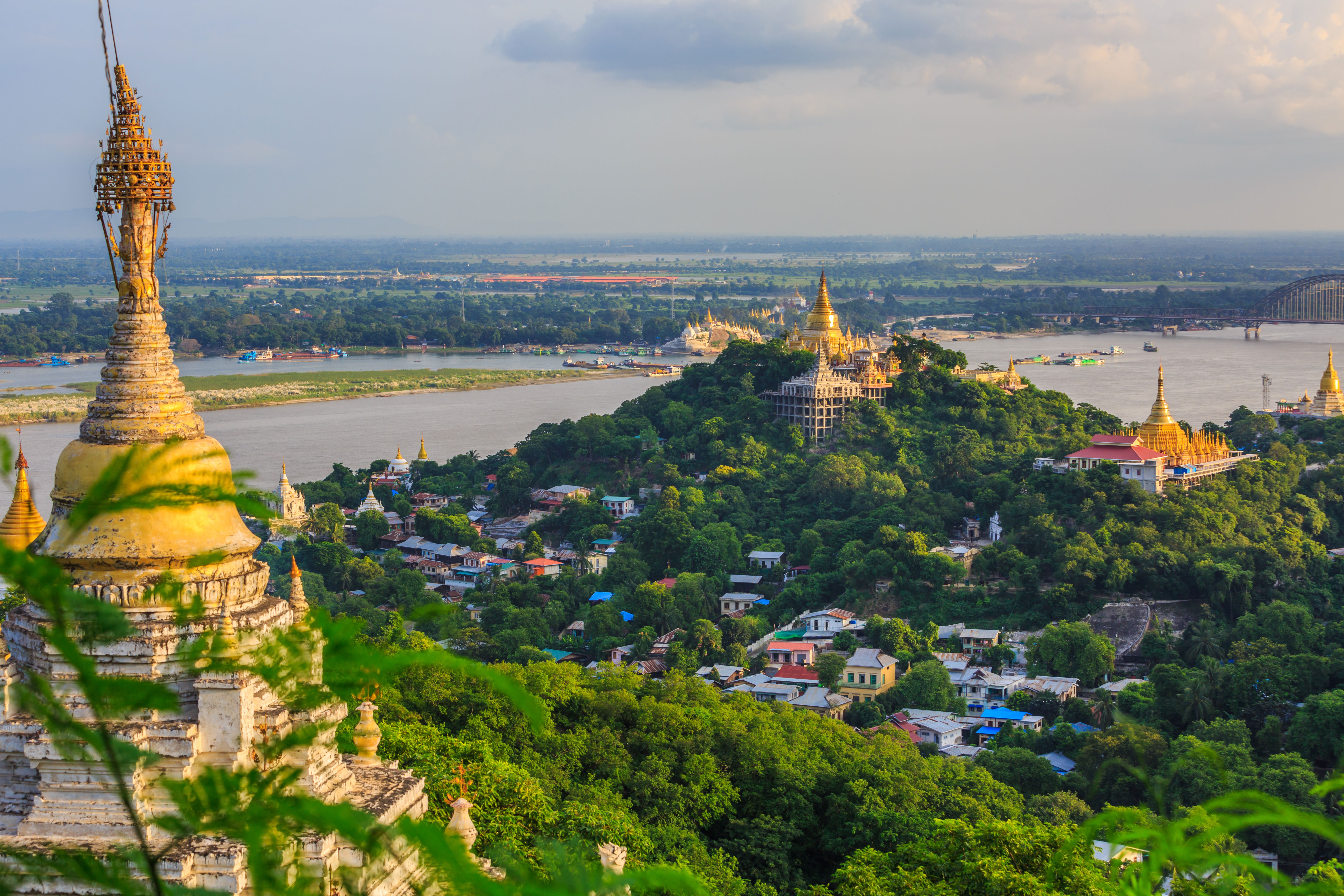 Xl Burma Sagaing Sagaing Hill Monastery Temples