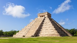 XL Mexico Yucatan Chichen Itza Pyramid Kukulkan