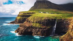 XL Faeroe Islands Vagar Waterfall