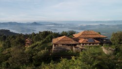 XL Rwanda Virunga Lodge Aerial View Exterior
