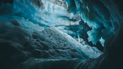 Xl Iceland Glacier Langjokul Melting Ice Grotto