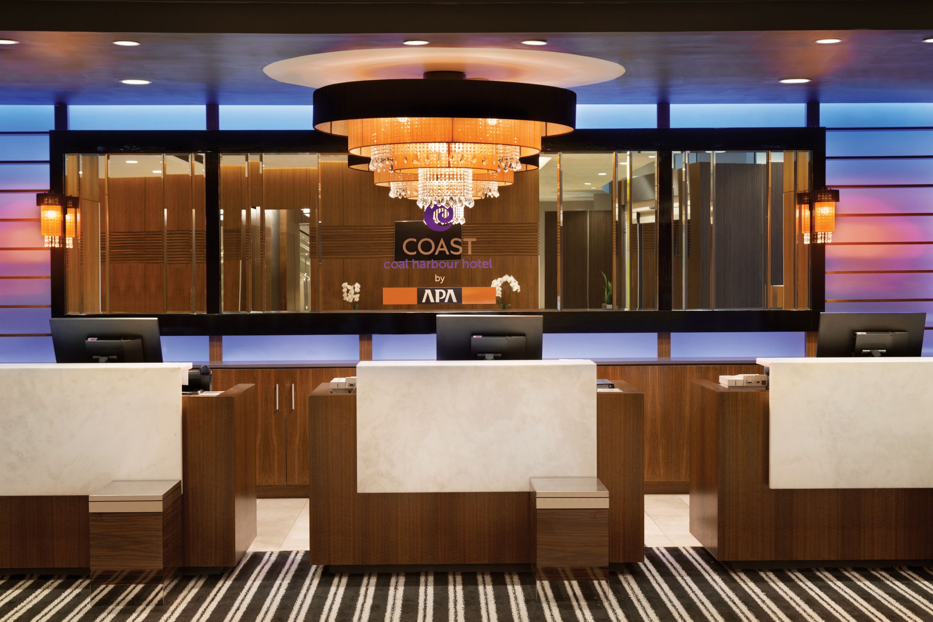 Xl Canada Vancouver Coast Coal Harbour Hotel Lobby Check In