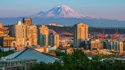 XL USA Beautiful Seattle In The Evening With Mt.Rainer