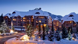 XL Canada Whistler Hotel Four Seasons Resort Evening Winter