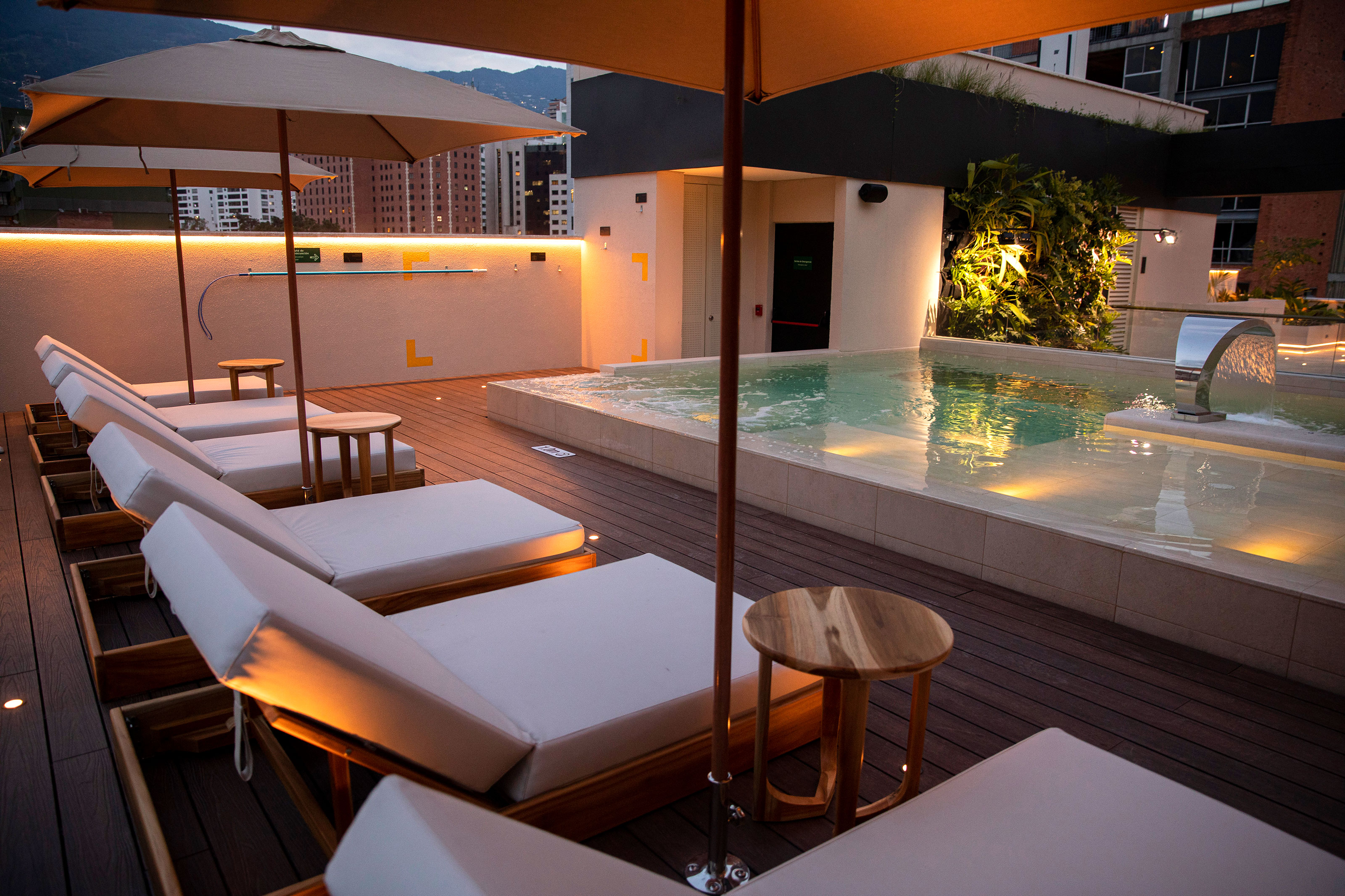 XL Colombia Elcielo Hotel Pool (2)