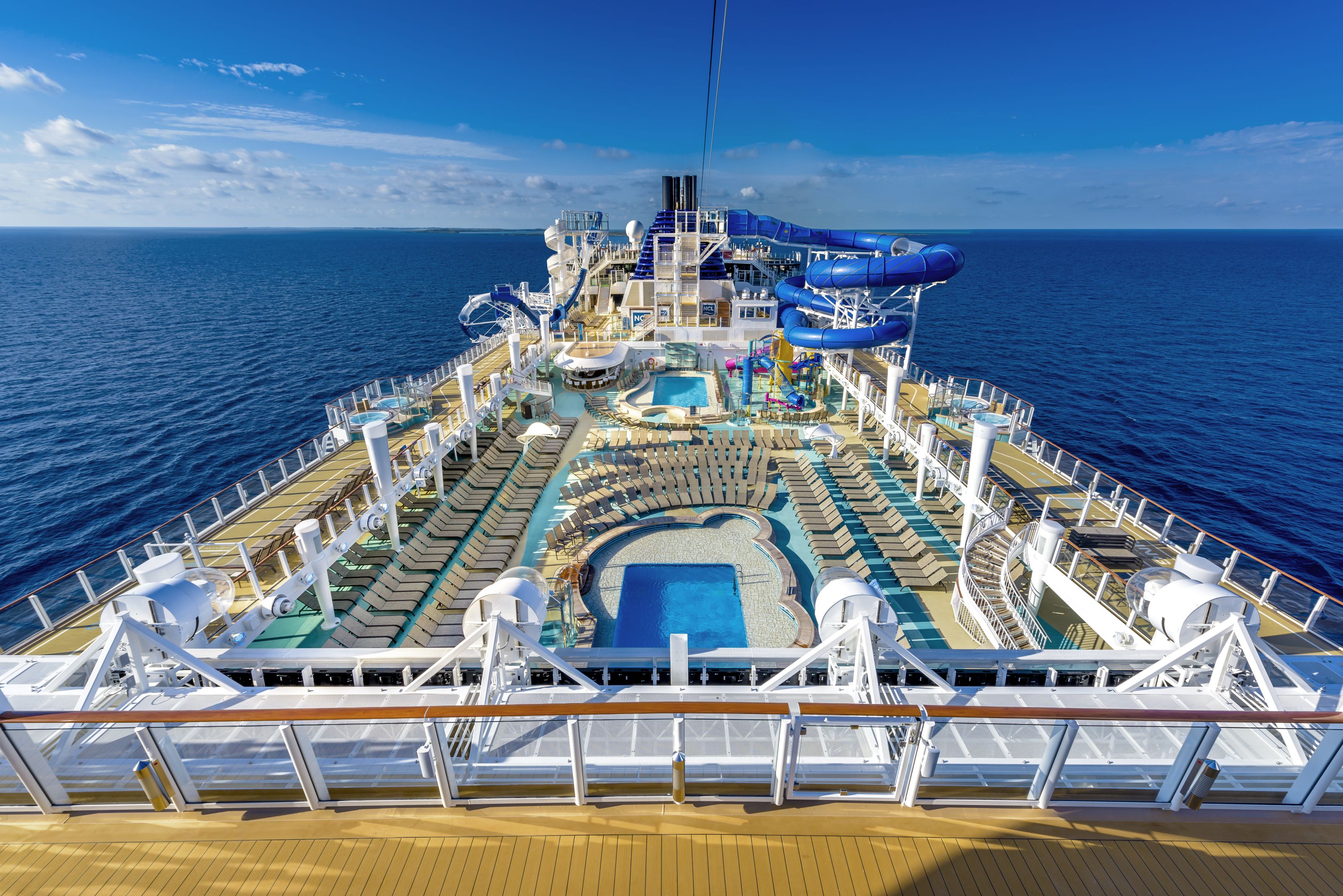 Xl Norwegian Bliss Pool Deck
